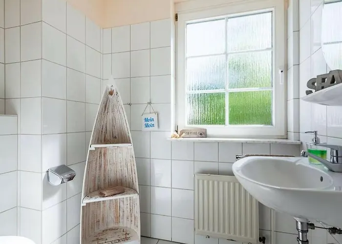 In With Swimming Pool Grömitz